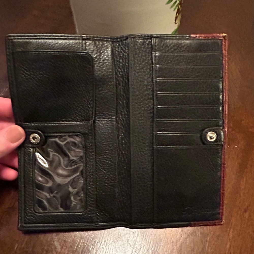 Brighton Wallet - Picture 3 of 4
